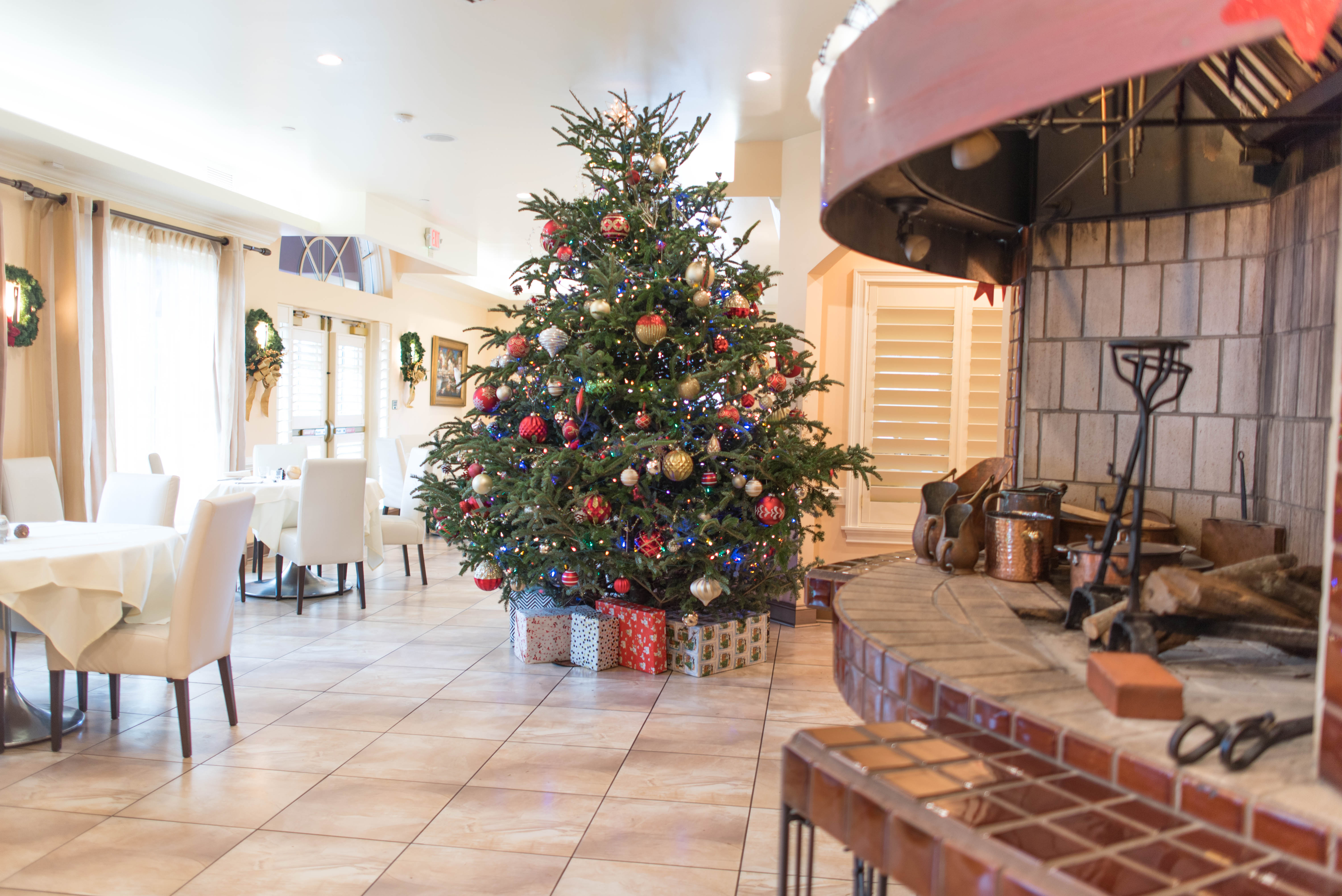圣诞树乐雅卡餐厅威廉斯堡