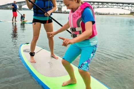 租一个桨板，以自己的节奏探索约克河!